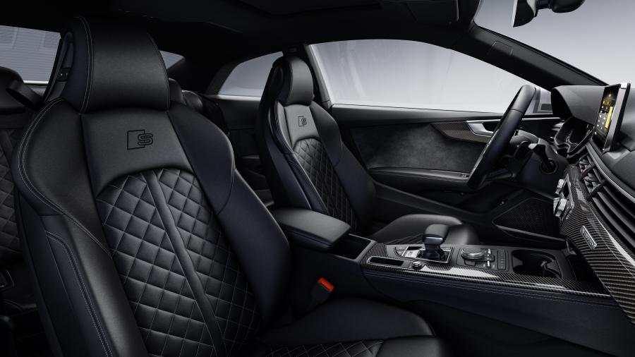Интерьер Audi S5 Coupe TDI 2019 года  (WW) (фото 13 из 15)